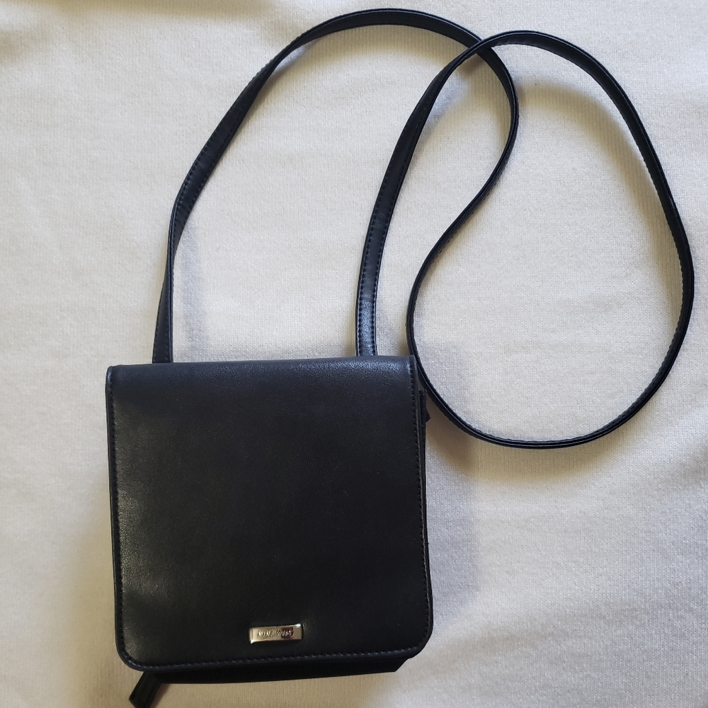 NWOT Nine West Black Crossbody Wallet Bag
